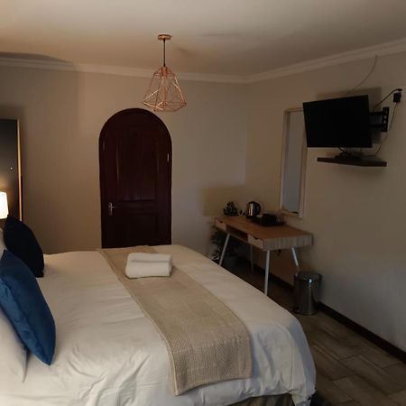 Airport Tower Lodge Kempton Park Ngoại thất bức ảnh