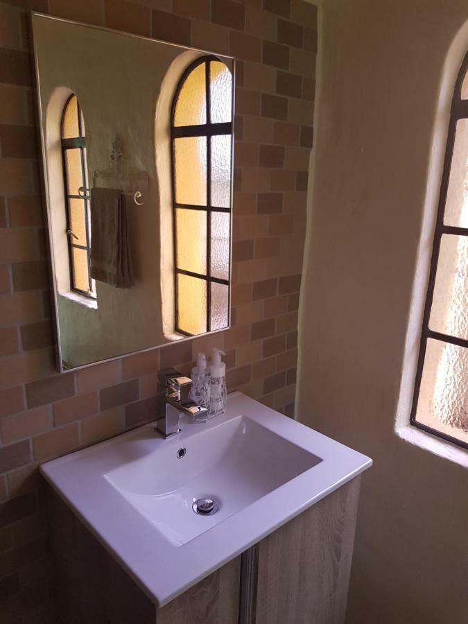 Airport Tower Lodge Kempton Park Ngoại thất bức ảnh