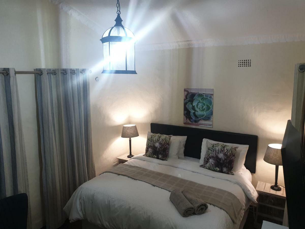 Airport Tower Lodge Kempton Park Ngoại thất bức ảnh
